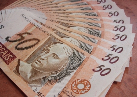 Ministro garante reajuste das aposentadorias e do salário mínimo