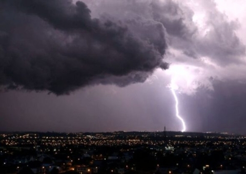 Meteorologia prevê para Manaus novas pancadas de chuva com raios