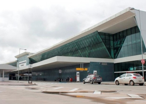 Aeroporto Eduardo Gomes retoma atividades após voos cancelados em Manaus