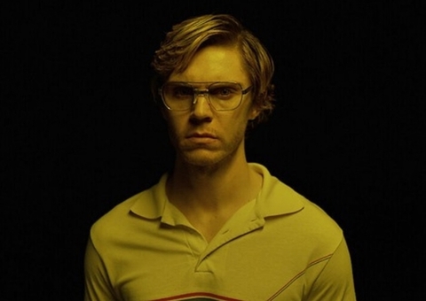 Mãe de vítima de Jeffrey Dahmer diz que fantasias do assassino causam gatilhos