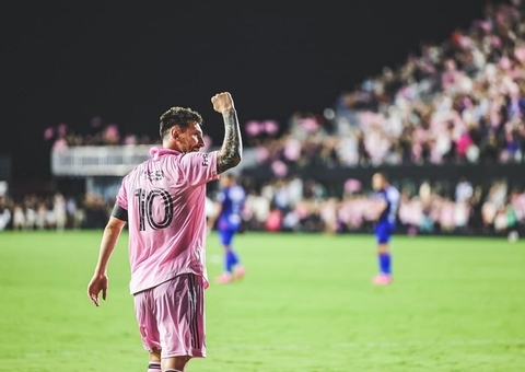 Messi é eleito o melhor jogador da história pela IFFHS; Pelé fica em segundo