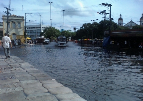 Cheia 2021: Manaus vai entrar em estado de emergência