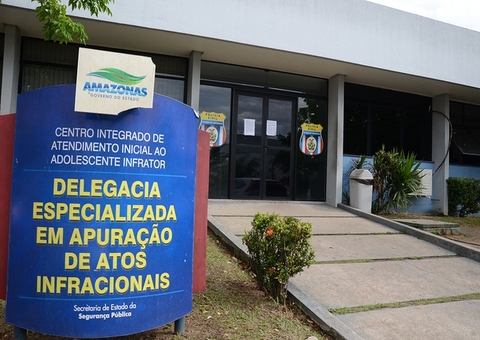 Adolescente apreendido em Manaus ameaçou jogar cabeça de tia aos cachorros