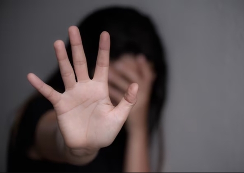 Pai é condenado a mais de 70 anos de prisão por estuprar a própria filha 