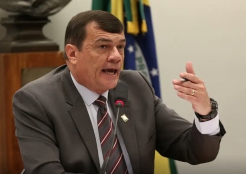 Ex-ministro da Defesa vai a julgamento por acusação de omissão contra planos golpistas de Bolsonaro