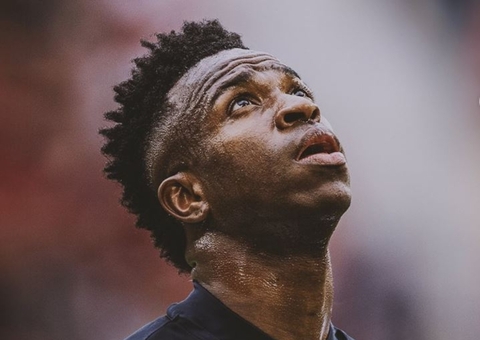 Vini Jr. é punido com duas suspensões por expulsão no jogo contra o Valencia