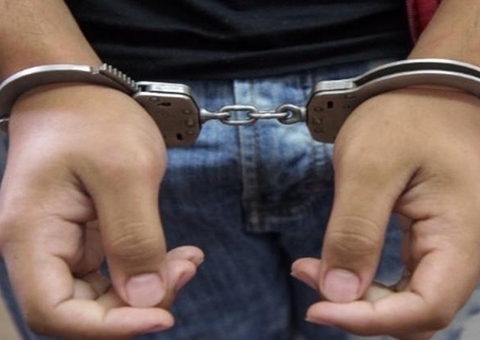 Homem é preso por matar vítima na frente da família em Manaus