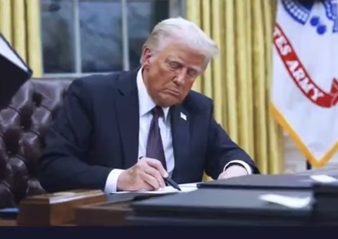 Trump pede revisão de todos os Green Cards de imigrantes de 19 países