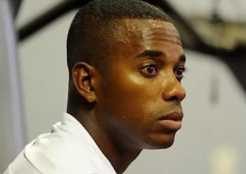 Mendes pede vista e suspende julgamento de Robinho no STF