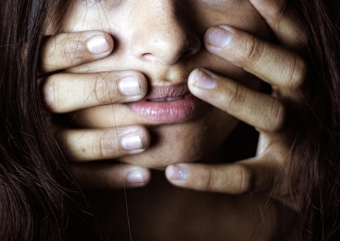 Homem estupra adolescente após oferecer carona em Humaitá; suspeito é conhecido da família