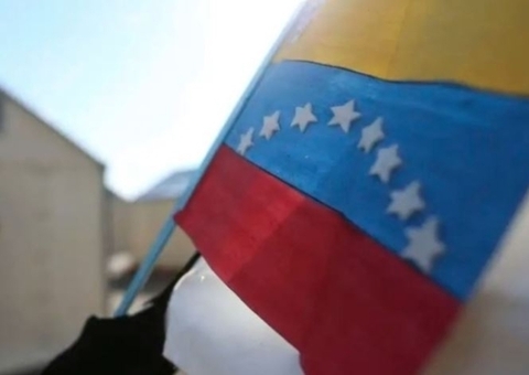 Venezuela sofre apagão de energia e governo diz que foi sabotagem