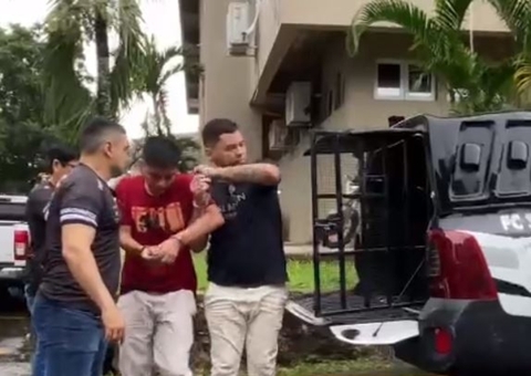 Dupla presa por extorquir e ameaçar vítimas tem prisão preventiva decretada em Manaus