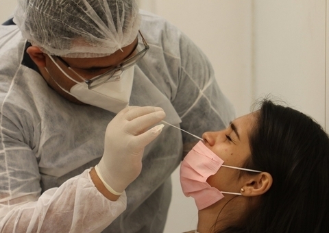 Casos de Covid no Amazonas sobem 373% em 14 dias e alerta de risco é divulgado