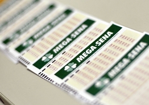 Mega-Sena sorteia R$ 4,2 milhões; veja dezenas