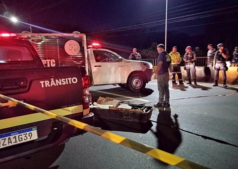 Motoboy dá versão de como ocorreu acidente entre mototaxista e carreta em Manaus