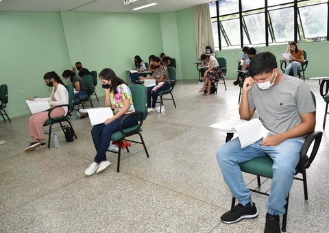 Prazo para solicitar isenção de taxas de inscrição no Vestibular e SIS da UEA termina hoje