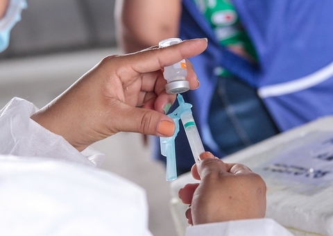 MS libera vacinação de pessoas de 18 a 59 anos sem comorbidades