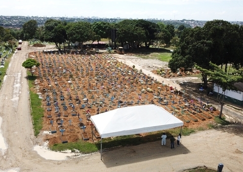 Manaus registra mais de 20 enterros neste domingo