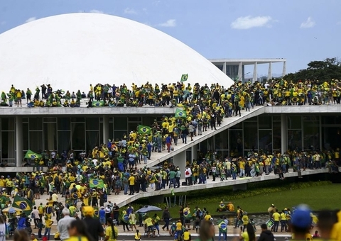 Moraes deu 6.204 decisões sobre o 8/1, com 350 quebras de sigilo e 255 buscas