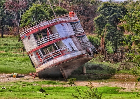 Todos os municípios do Amazonas entram em estado de emergência devido à seca histórica