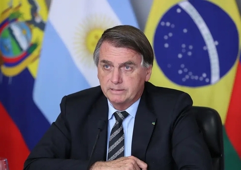 Bolsonaro está estável e sem soluços neste domingo, segundo novo boletim