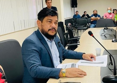 Vereador Bual registra presença na CMM mesmo afastado pela Justiça