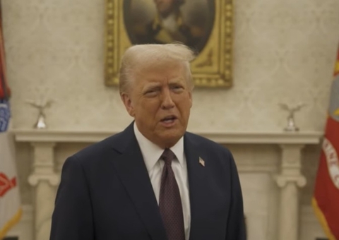 Trump detona show de Bad Bunny no Super Bowl e chama de "afronta à América"