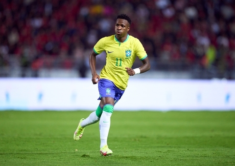 Vini Jr entra no top 10 de jogadores mais bem pagos; veja ranking