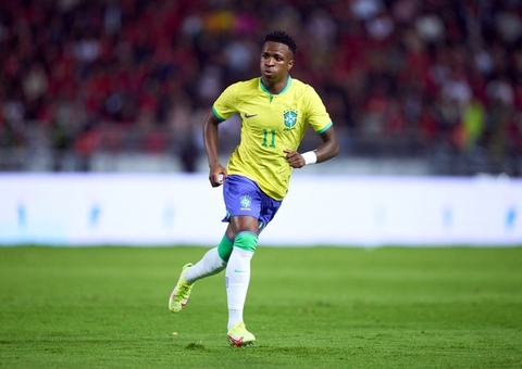 'Convivo desde que nasci', diz Vinicius Jr. ao minimizar pressão