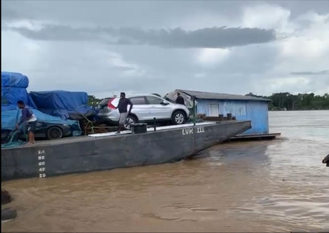 Marinha faz alerta para que barcos não causem tragédias durante cheia no Amazonas