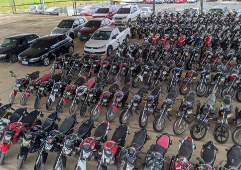 Detran-AM abre visitação a veículos que vão a leilão 