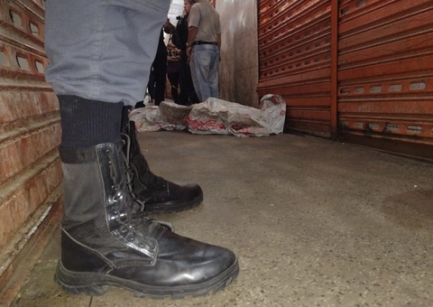 Vídeo mostra momento em que jovem é executado na Feira da Manaus Moderna