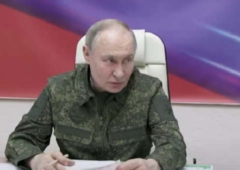 Putin declara cessar-fogo temporário na guerra contra Ucrânia e Zelensky responde