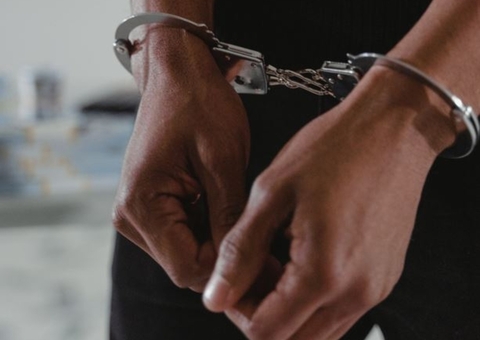 Integrante de grupo que furtou R$ 257 mil em mercadorias de contêiner é preso em Manaus