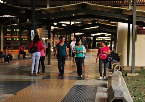 Após justiça suspender Sisu, estudantes e professores da Ufam realizam ato nesta quinta