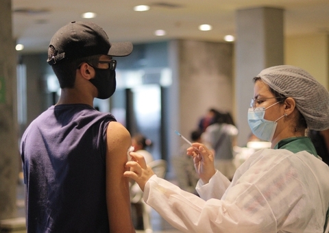 Covid-19: Brasil registra 295 óbitos e 34,4 mil casos em 24 horas