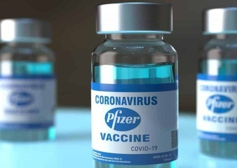  Chega ao Brasil lote com 527 mil doses da vacina da Pfizer