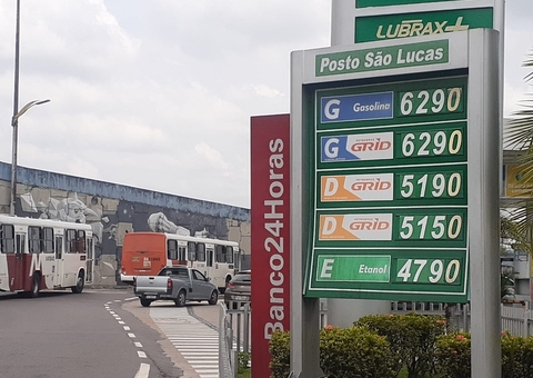 Gasolina e etanol devem ter aumento de preço previsto para março, diz Receita