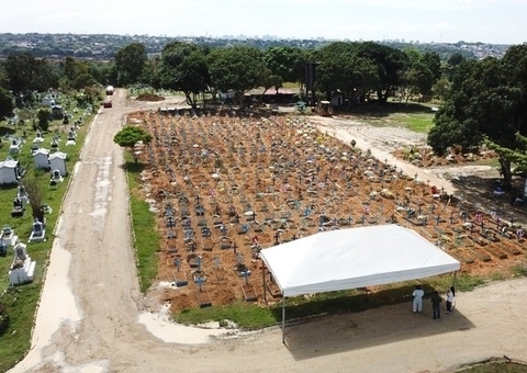 Cemitérios de Manaus registram 43 sepultamentos; Nove mortes foram por Covid-19