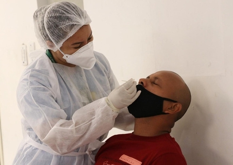 Cai em 95% casos de Covid-19 em SPAs e UPAs de Manaus