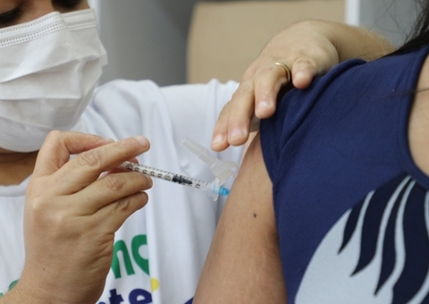 Amazonas aplicou 7.029.102 doses de vacina contra Covid até esta terça