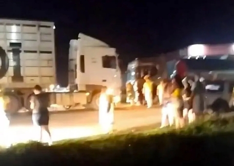 Caminhoneiros bolsonaristas bloqueiam estradas em ao menos 11 estados