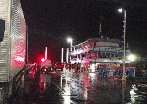 Corpo de idoso que desapareceu em rio ao cair de balsa é encontrado em Manaus