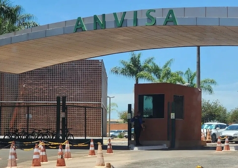 Anvisa volta a proibir venda de álcool líquido 70%
