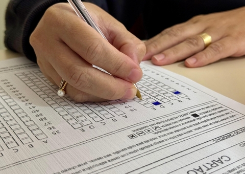 Justiça anula questão de concurso da PMAM e manda reclassificar candidato 