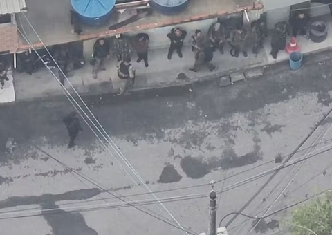 PMs são presos por crimes cometidos durante operação contra CV no Rio
