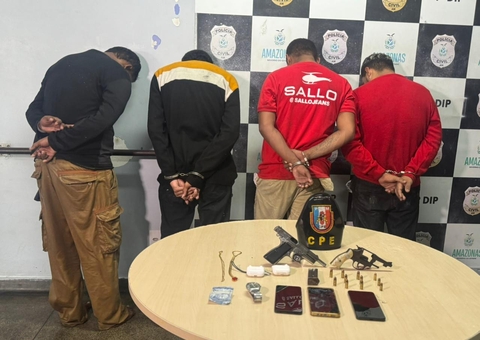 Funcionários de concessionária invadida acionaram PM antes de se tornarem reféns