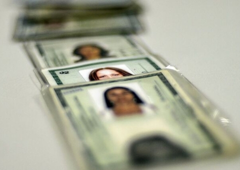 Governo cria grupo para discutir nome social e sexo na nova identidade nacional