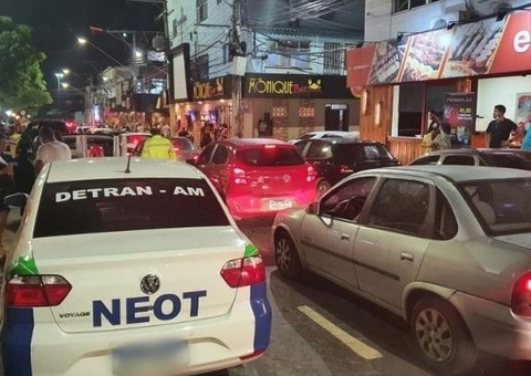 Bares e restaurantes da praça do Eldorado voltam a funcionar