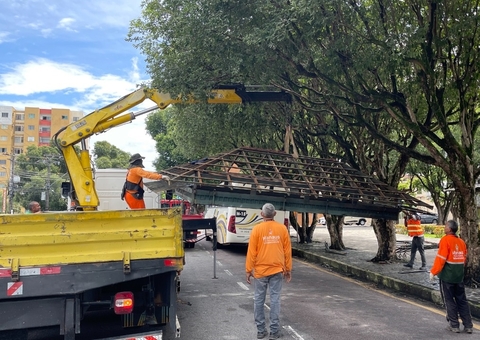 Praça da Saudade passa por reforma em Manaus